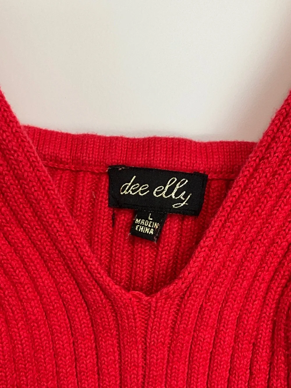 Ribbed V-Neck Red Crop Tank with Slim Straps